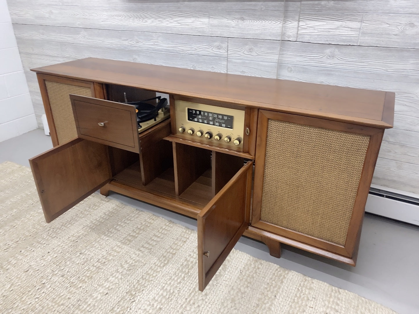 SOLD OUT!!! Curtis Mathes Mid Century Stereo Console Record Player Changer - AM FM Bluetooth The Vintedge Co.