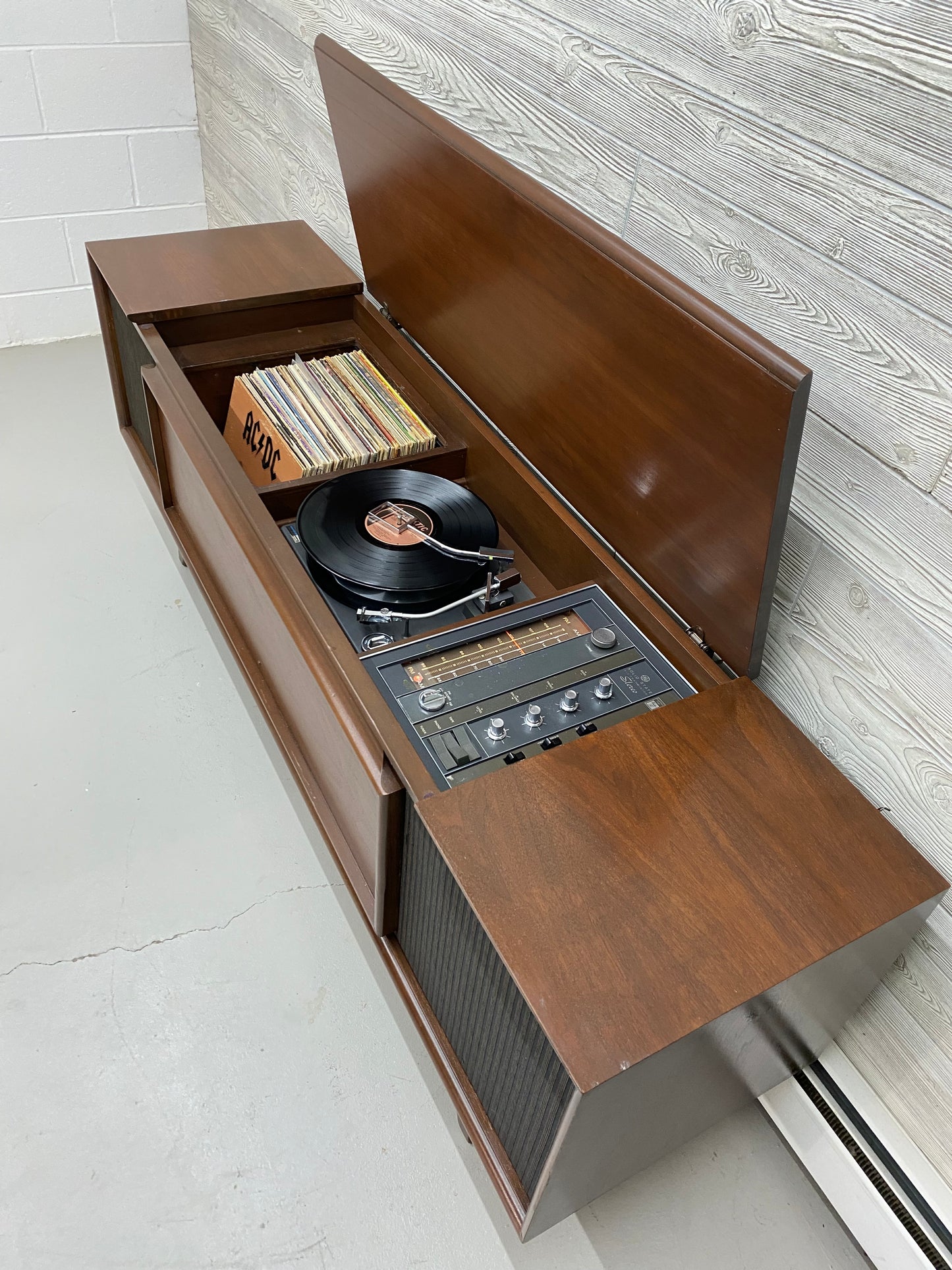 SOLD OUT!!! GE General Electric Mid Century Long and Low Stereo Console Record Player Changer AM FM Bluetooth The Vintedge Co.