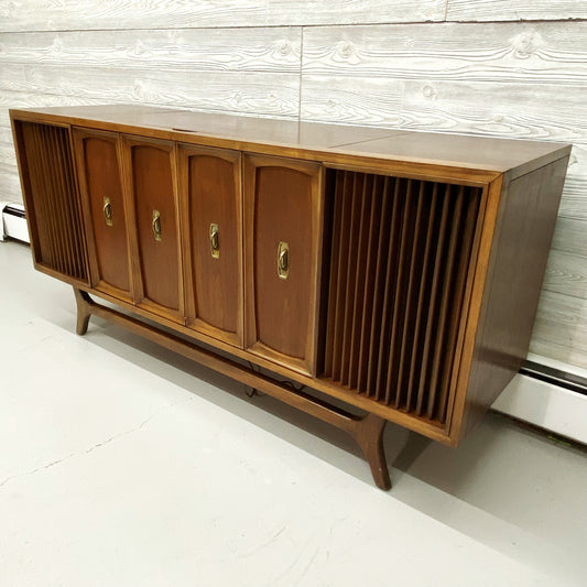 SOLD OUT! ZENITH Mid Century SOLID STATE Vintage Stereo Console Record Player Changer AM FM Bluetooth The Vintedge Co.