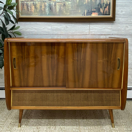 DELMONICO Mid Century WHISKEY Dry BAR Stereo Console Record Player Changer AM FM Bluetooth The Vintedge Co.