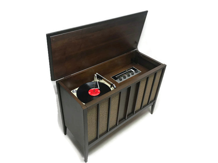 **SOLD OUT** PENNECREST Vintage 60s Stereo Console Record Player Changer AM FM Bluetooth The Vintedge Co.
