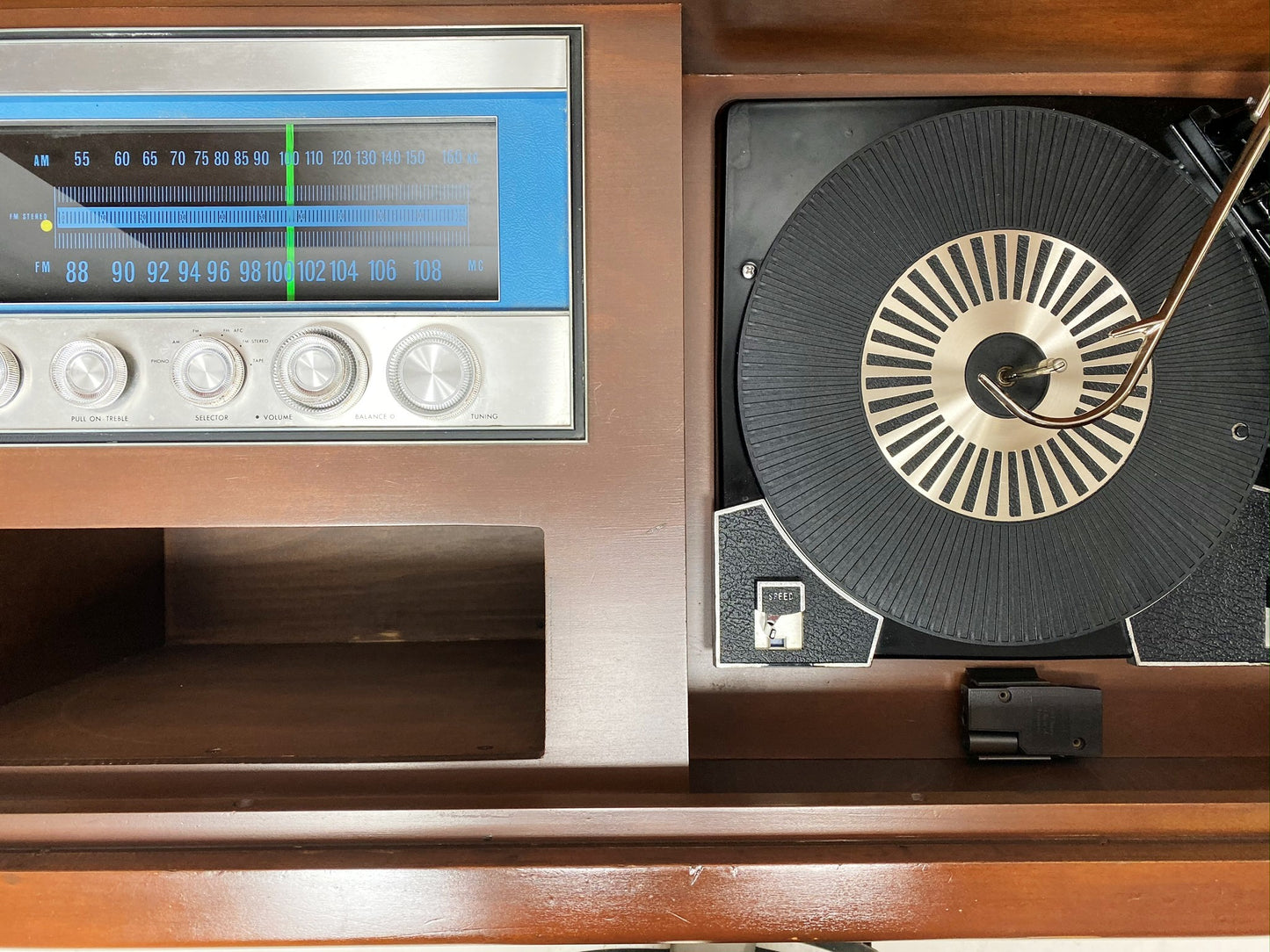 **SOLD OUT** ZENITH Vintage 60s LOUVER DOOR Record Player Changer Stereo Console AM FM Bluetooth The Vintedge Co.