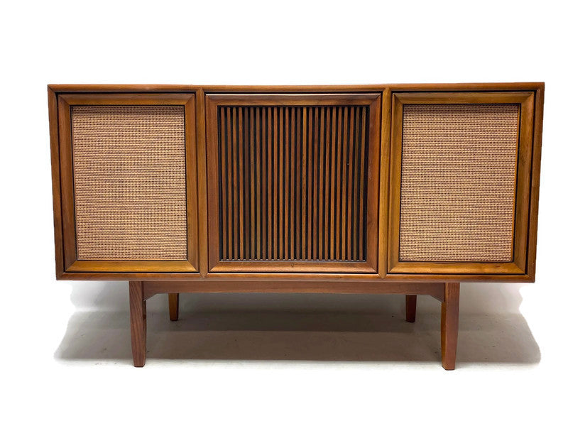 **SOLD OUT** MOTOROLA 3-Channel Mid Century Stereo Console Record Player Changer AM FM Alexa Bluetooth The Vintedge Co.