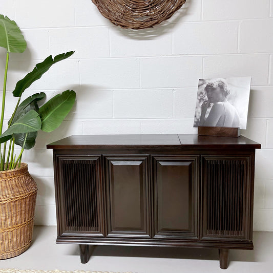 GE Vintage Stereo Console Record Player Changer AM FM Bluetooth Alexa The Vintedge Co.