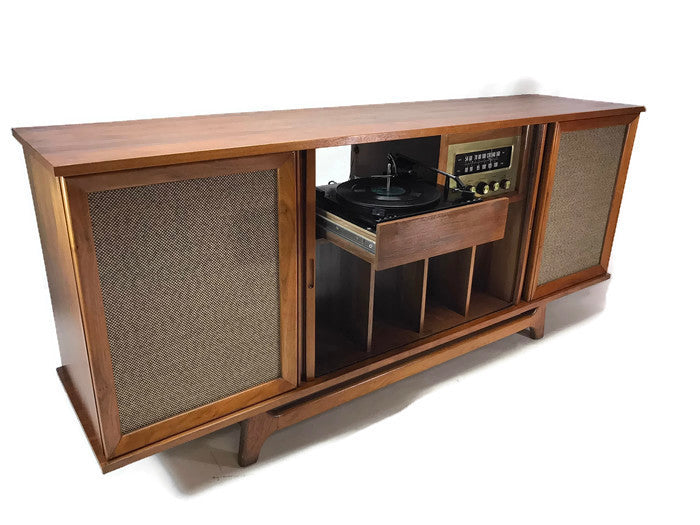 **SOLD OUT** CURTIS MATHES Vintage Record Player Changer Stereo Console AM FM Bluetooth The Vintedge Co.