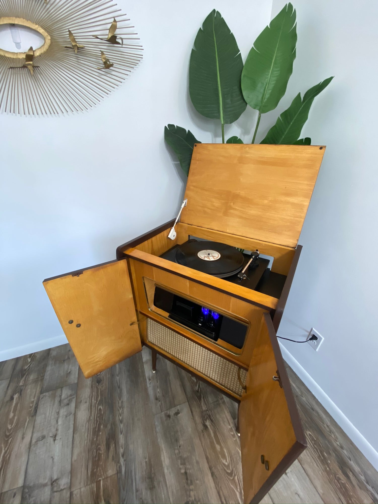 **SOLD OUT** The Vintedge Co™ - TURNTABLE READY SERIES™ - EMUD 50s 60s Modern Turntable Record Player Stereo Console Cabinet Bluetooth Alexa USB The Vintedge Co.