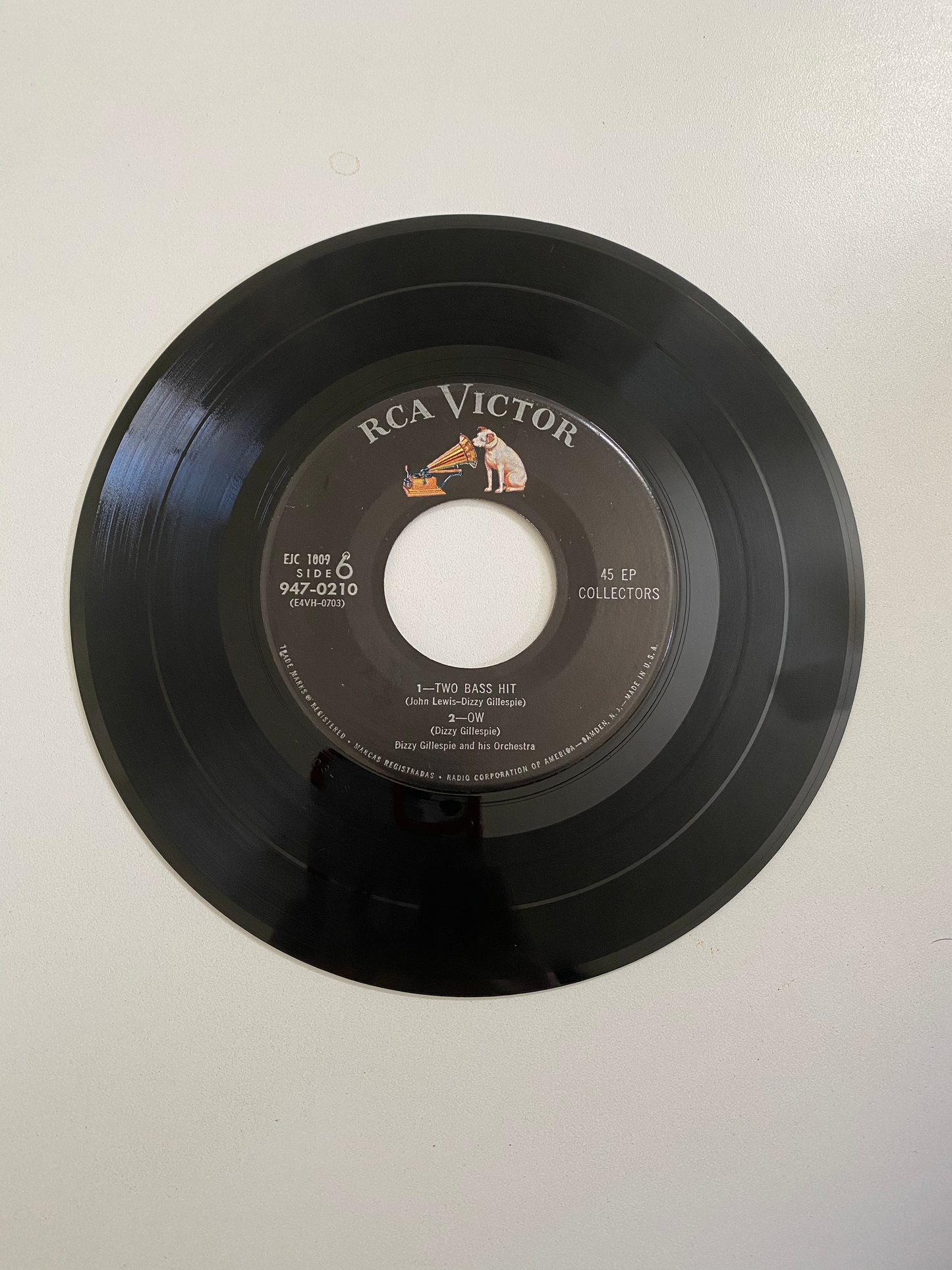 Dizzy Gillespie and his Orchestra - Woodyn't You | 45 The Vintedge Co.