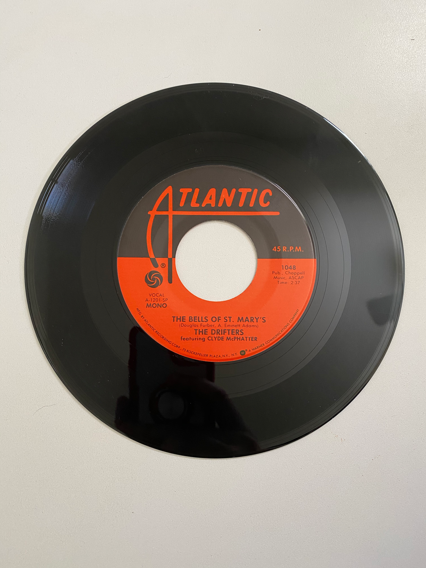 Drifters, The ft. Clyde McPhatter - The Bells of St. Mary's | 45 The Vintedge Co.