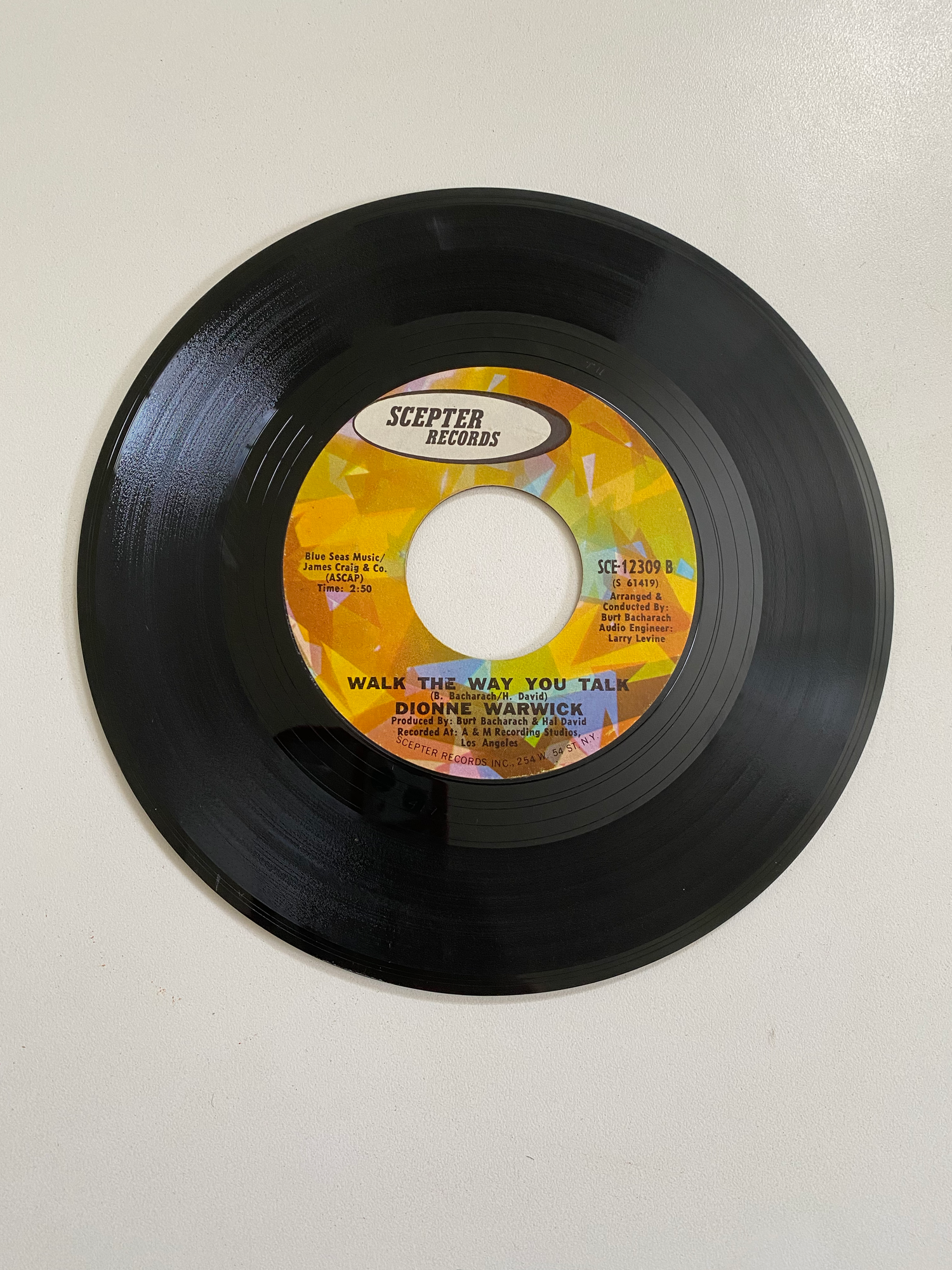 Dionne Warwick - Who Gets The Guy | 45 The Vintedge Co.