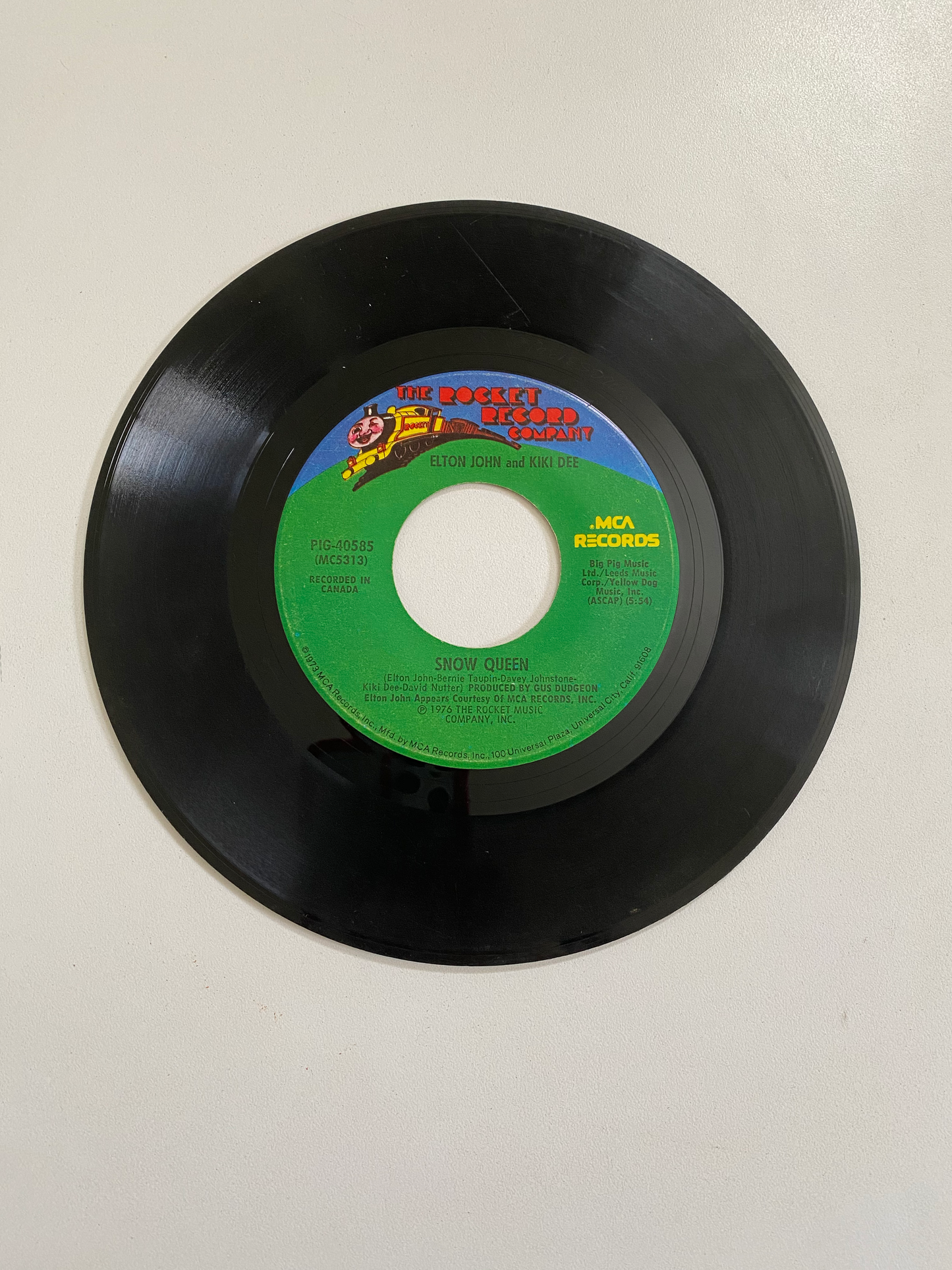 Elton John and Kiki Dee - Don't Go Breaking My Heart | 45 The Vintedge Co.