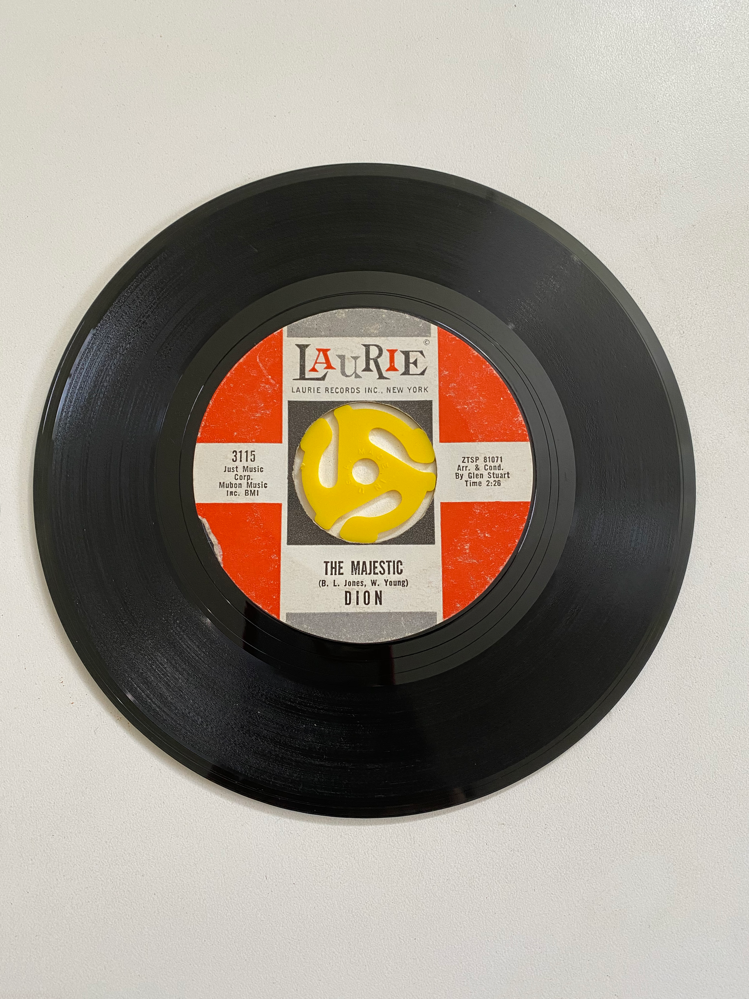 Dion - The Wanderer | 45 The Vintedge Co.