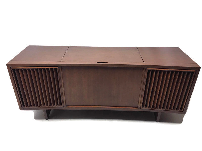 **SOLD OUT** RCA Mid Century Curved Front Record Player Changer Stereo Console - Bluetooth The Vintedge Co.