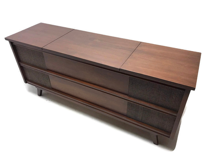 **SOLD OUT** PENNECREST Long and Low Mid Century Record Player Changer Stereo Console - Bluetooth The Vintedge Co.