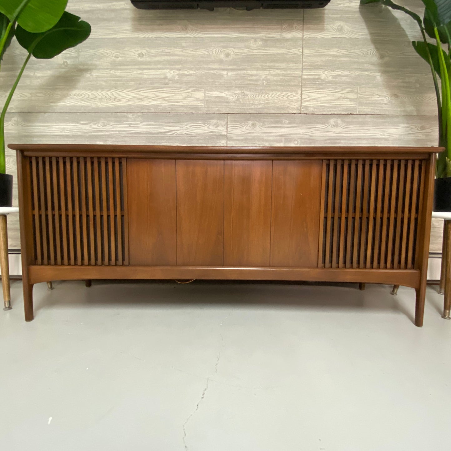 **SOLD OUT**  ADMIRAL Stereo Console 60s Vintage Record Player AM FM Bluetooth Alexa The Vintedge Co.