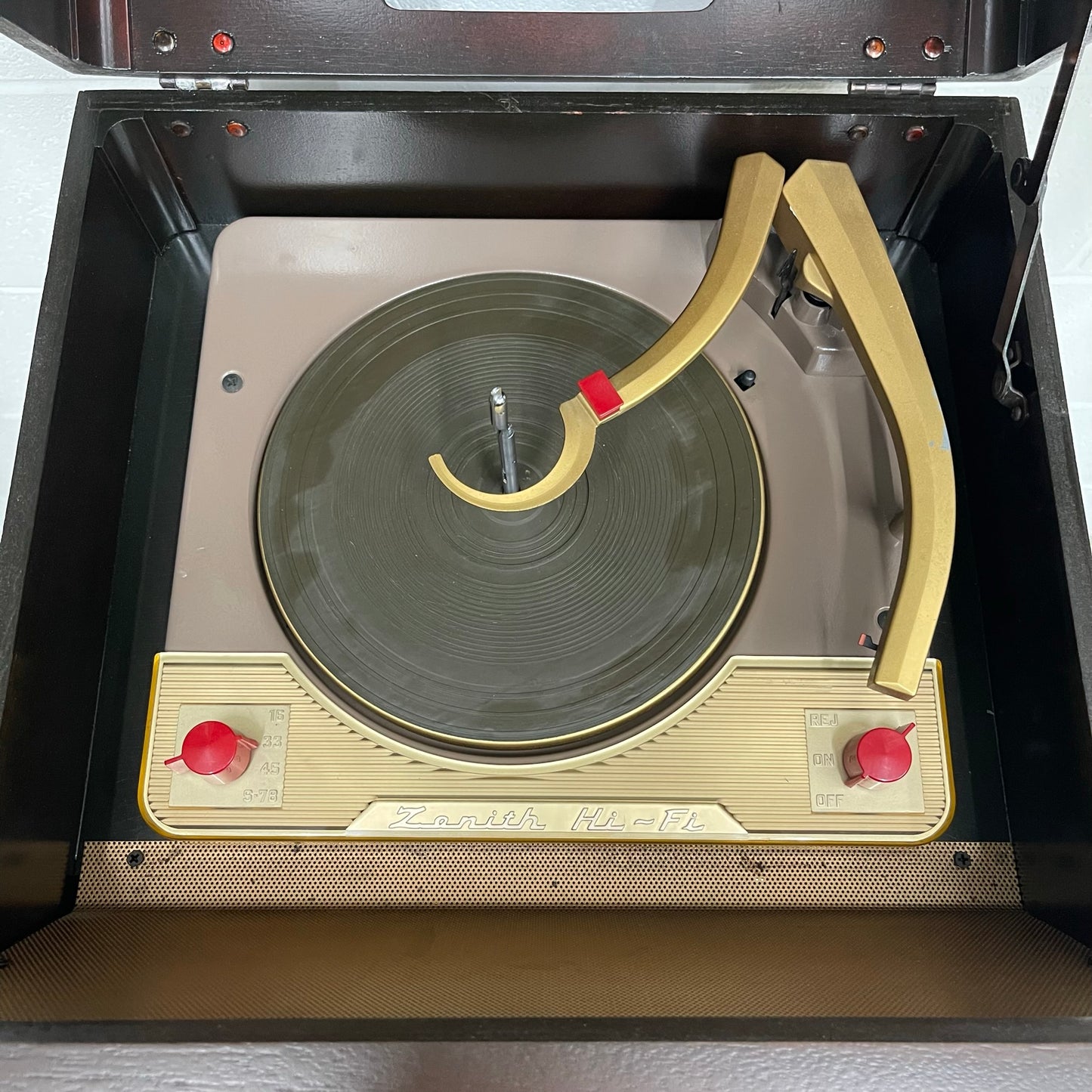 SOLD OUT!!! ZENITH Mid Century 50s Record Player Changer The Vintedge Co.