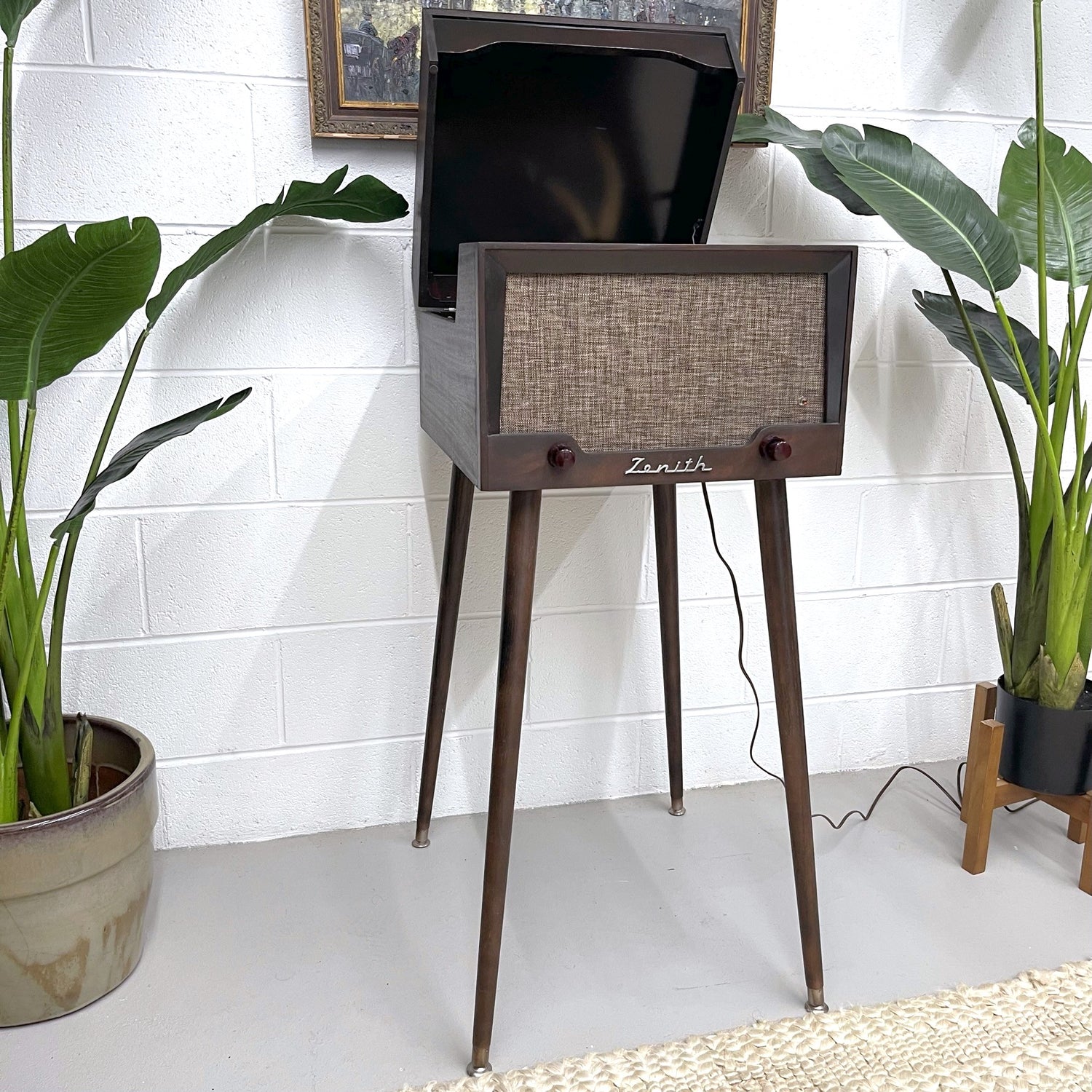SOLD OUT!!! ZENITH Mid Century 50s Record Player Changer The Vintedge Co.