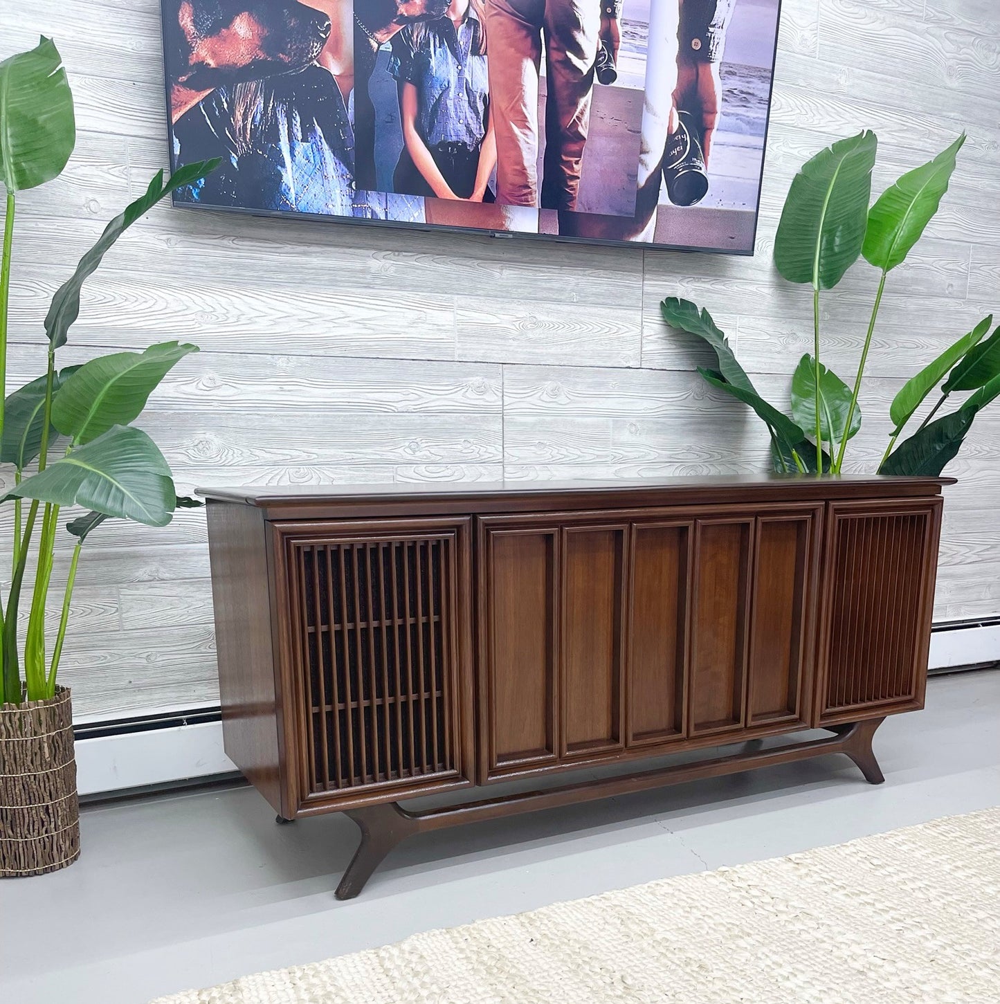 SOLD OUT!!! SYLVANIA Vintage Stereo Console Record Player Changer AM FM Bluetooth The Vintedge Co.