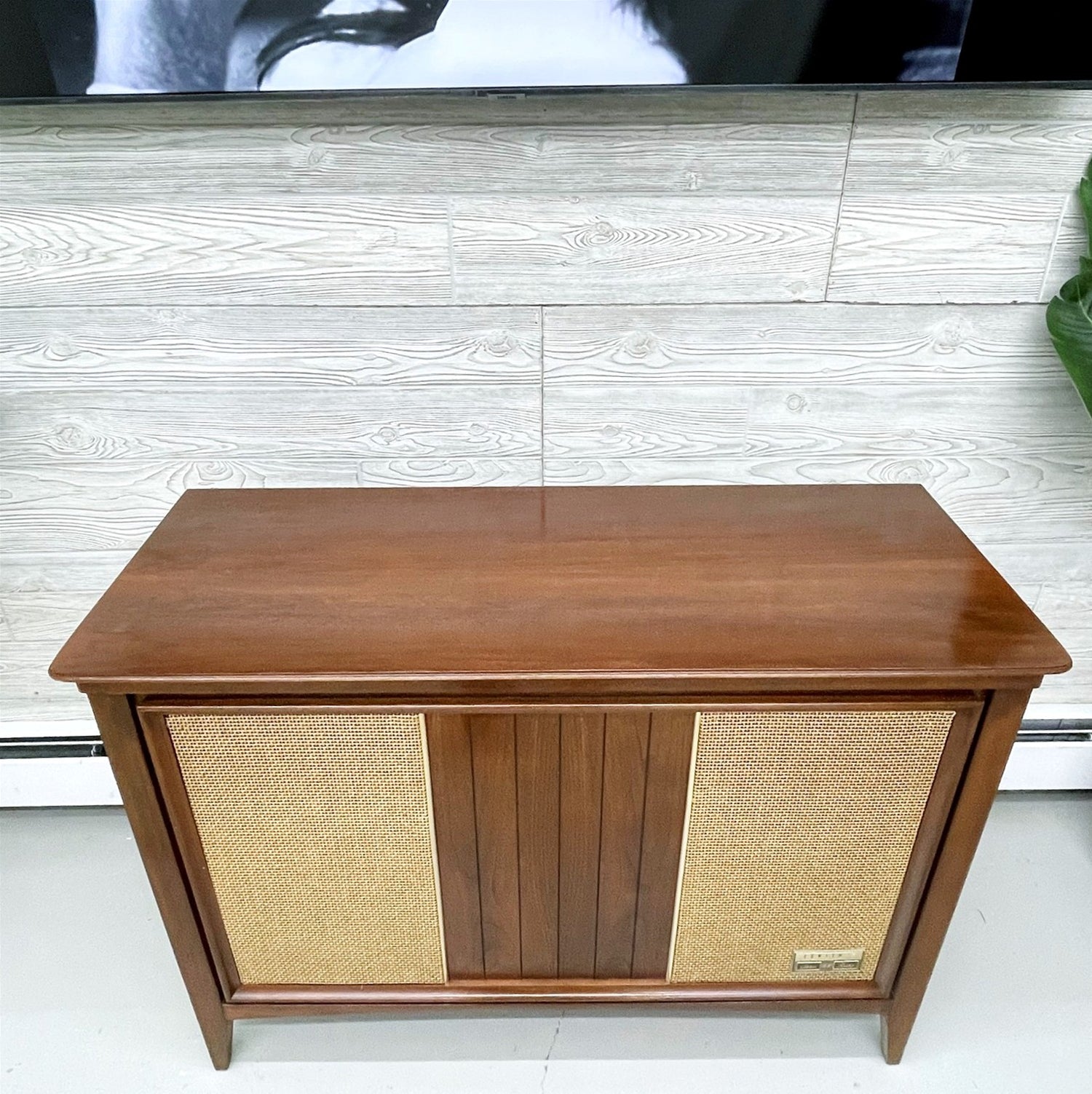 SOLD OUT ZENITH Mid Century 60s Stereo Console Record Player Changer AM FM Bluetooth The Vintedge Co.