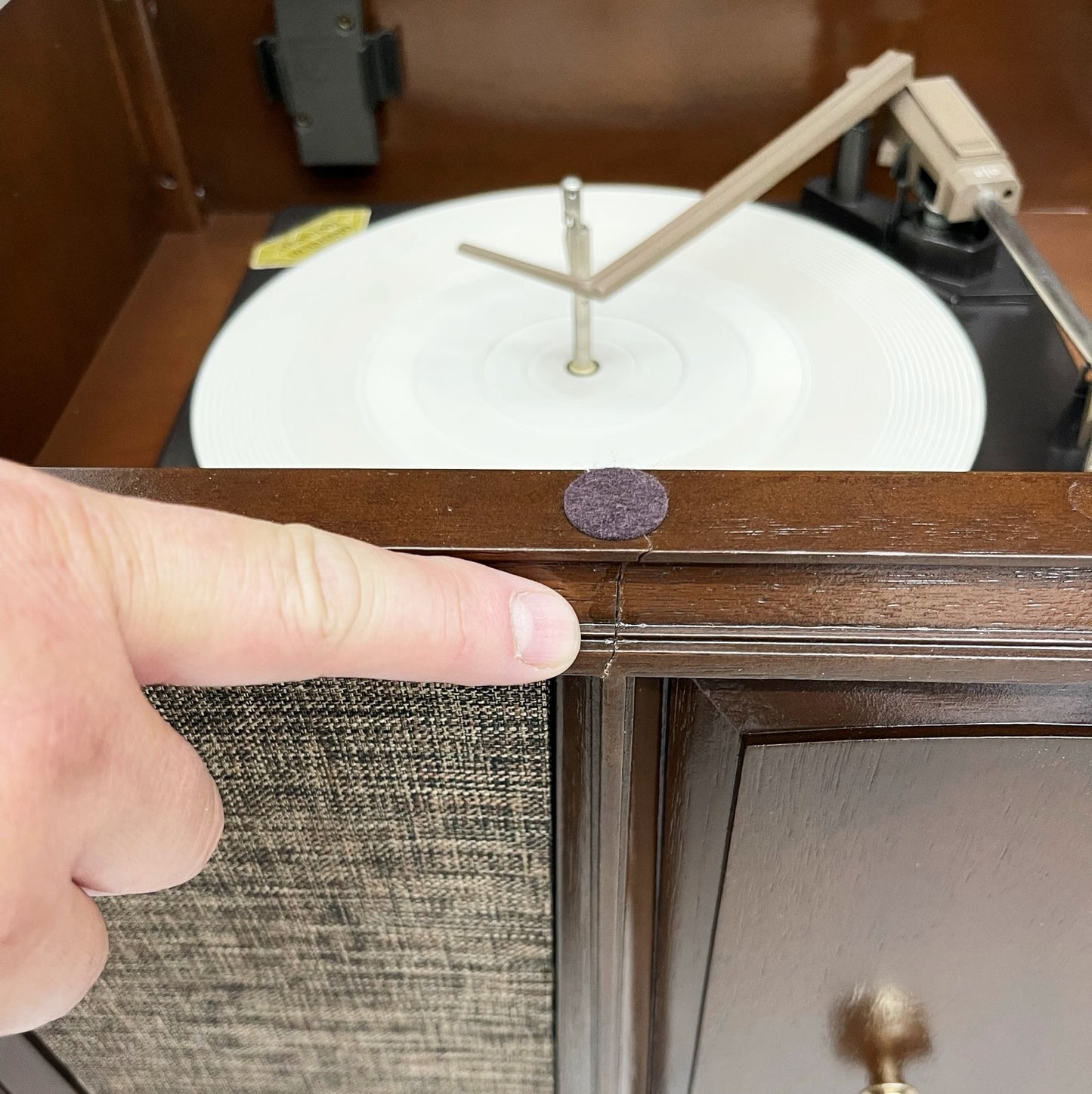 SOLD OUT!!! ZENITH Vintage 70s Stereo Console Record Player Changer AM FM Bluetooth The Vintedge Co.