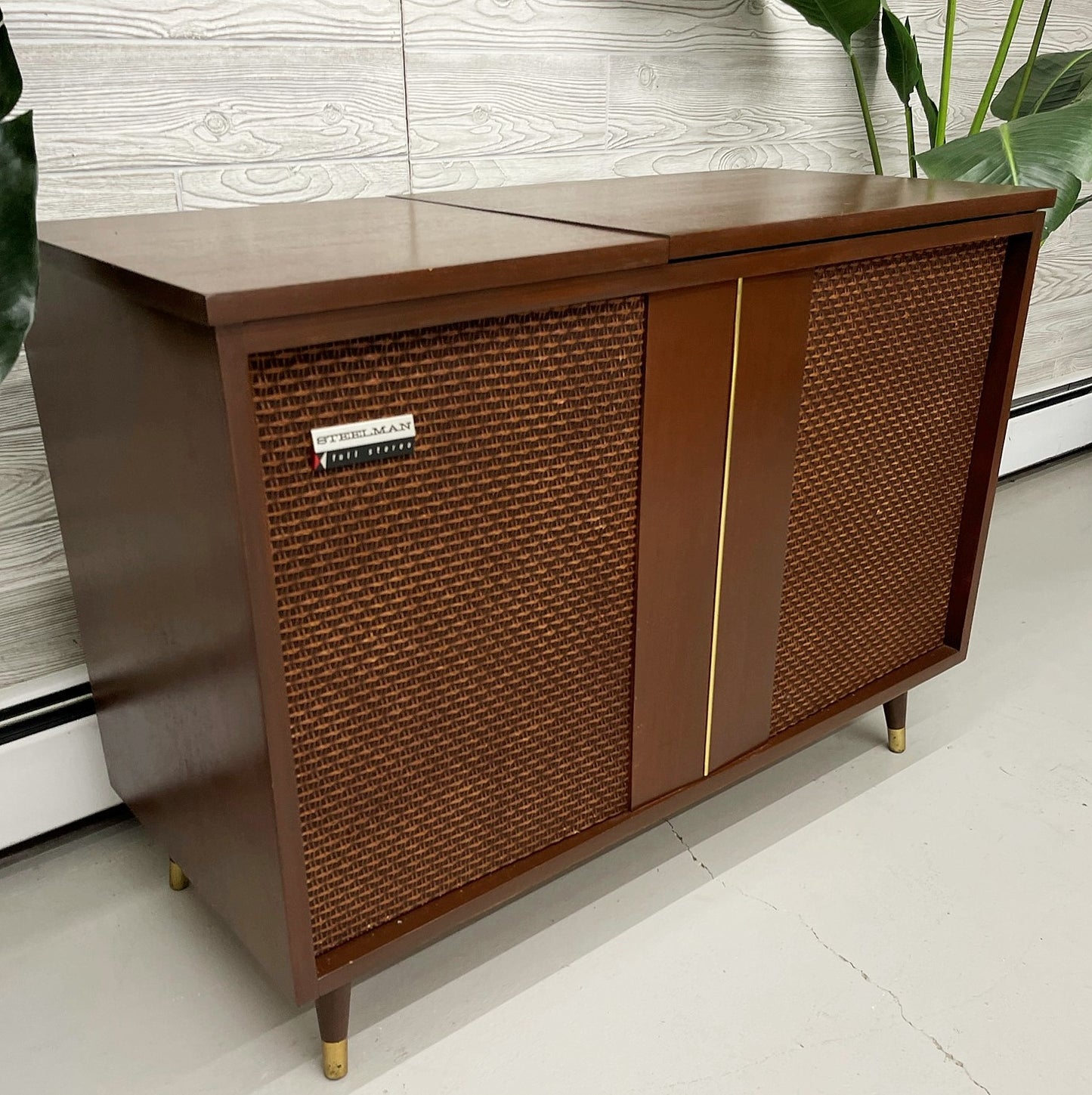 SOLD OUT!!! STEELMAN Mid Century Stereo Console Record Player Changer AM FM Bluetooth Alexa The Vintedge Co.