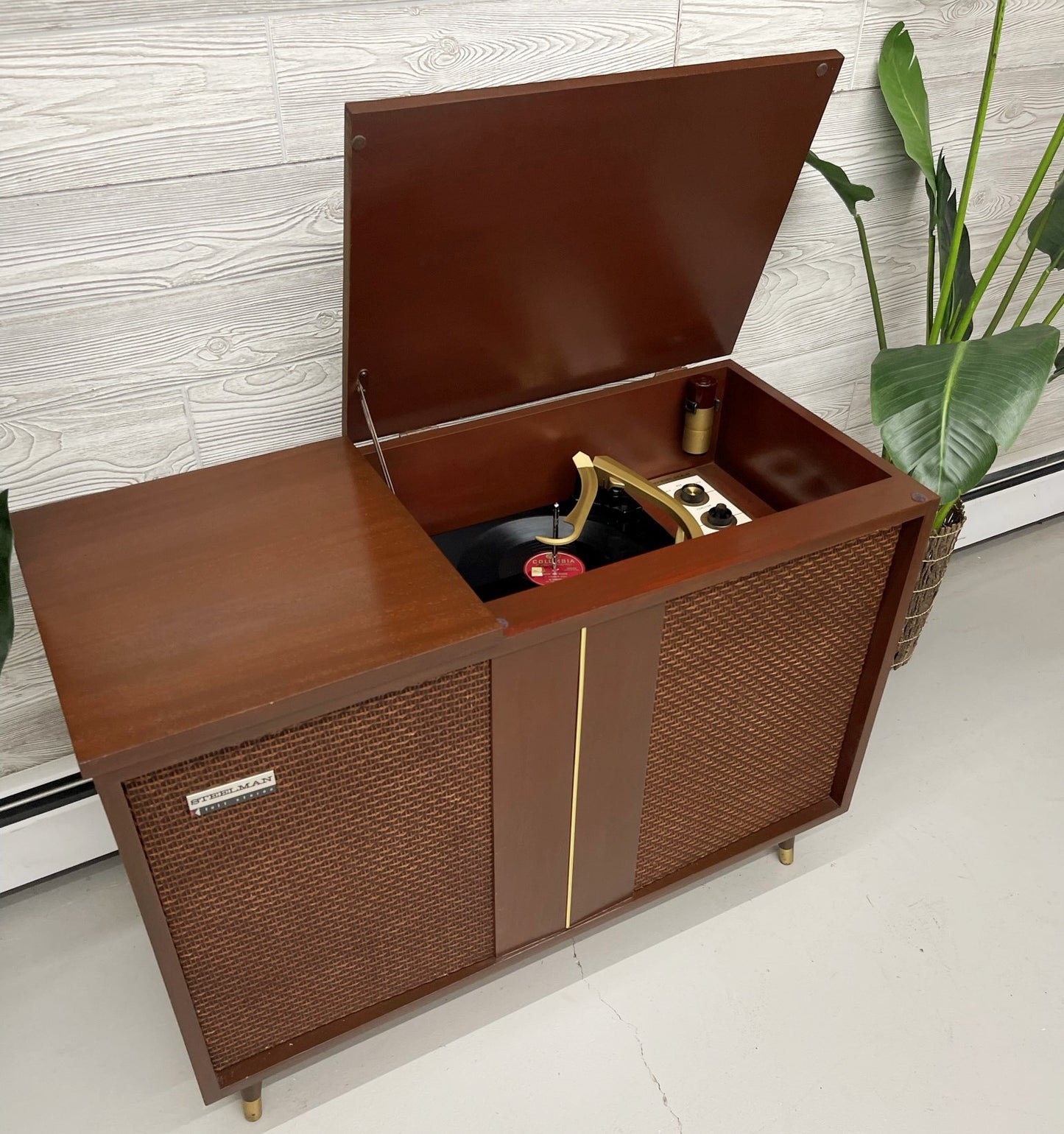 SOLD OUT!!! STEELMAN Mid Century Stereo Console Record Player Changer AM FM Bluetooth Alexa The Vintedge Co.