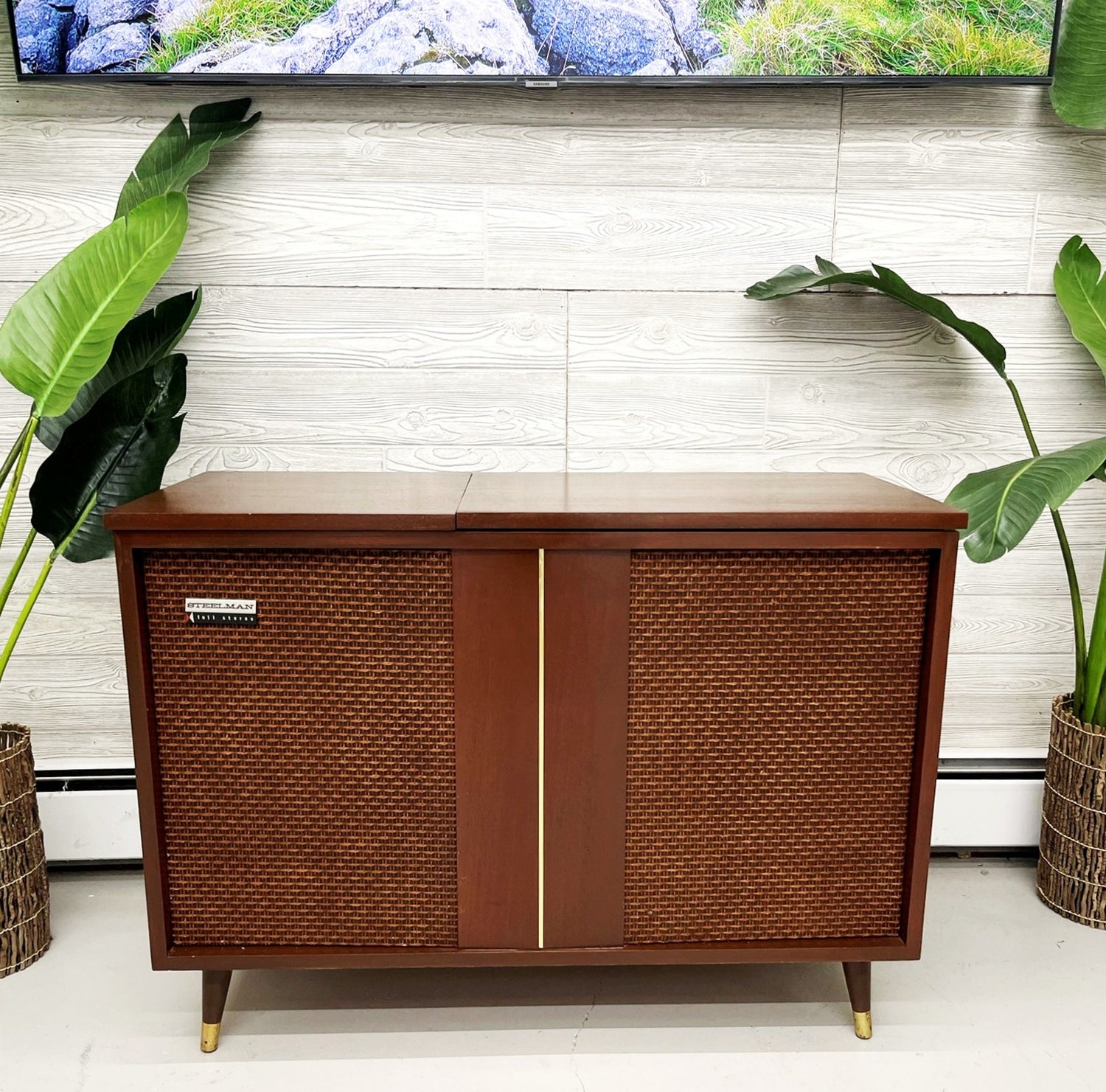SOLD OUT!!! STEELMAN Mid Century Stereo Console Record Player Changer AM FM Bluetooth Alexa The Vintedge Co.