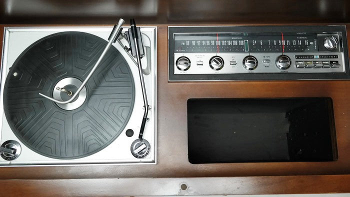 **SOLD OUT** PHILCO Mid Century Vintage Record Player Changer Stereo Console - Bluetooth The Vintedge Co.