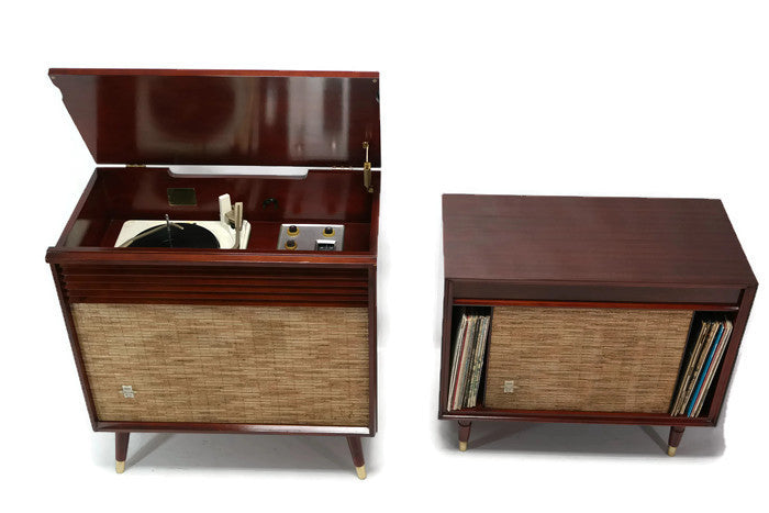 **SOLD OUT** SILVERTONE 2-Piece Record Player Changer Stereo Console with Extension Speaker The Vintedge Co.