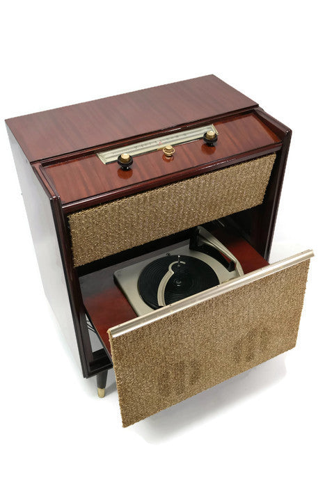 **SOLD OUT** SILVERTONE 50's Mid Century Record Player Changer High Fidelity Console The Vintedge Co.