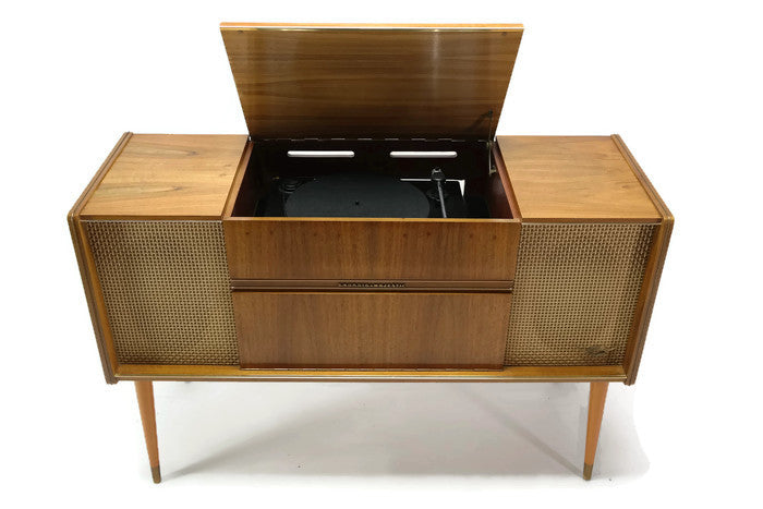 **SOLD OUT** The Vintedge Co™ - TURNTABLE READY SERIES™ - GRUNDIG Modern Turntable Record Player Bluetooth Amp The Vintedge Co.