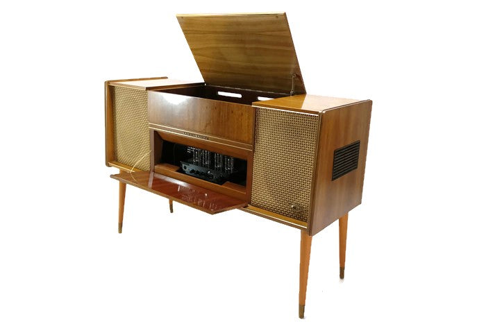 **SOLD OUT** The Vintedge Co™ - TURNTABLE READY SERIES™ - GRUNDIG Modern Turntable Record Player Bluetooth Amp The Vintedge Co.