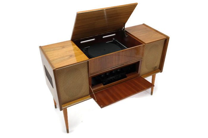 **SOLD OUT** The Vintedge Co™ - TURNTABLE READY SERIES™ - GRUNDIG Modern Turntable Record Player Bluetooth Amp The Vintedge Co.