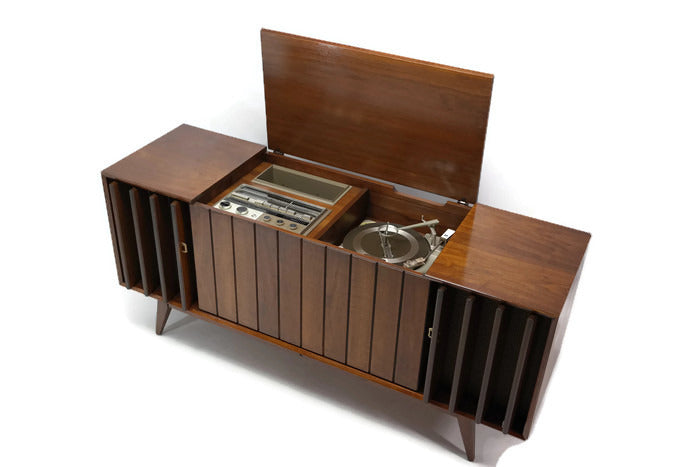 **SOLD OUT** 60s ZENITH DELUXE Louver Door HYBRID Record Player Changer Stereo Console The Vintedge Co.