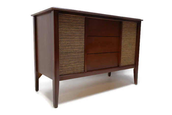 **SOLD OUT** 60's ZENITH Mid Century Record Player Changer Stereo Console The Vintedge Co.