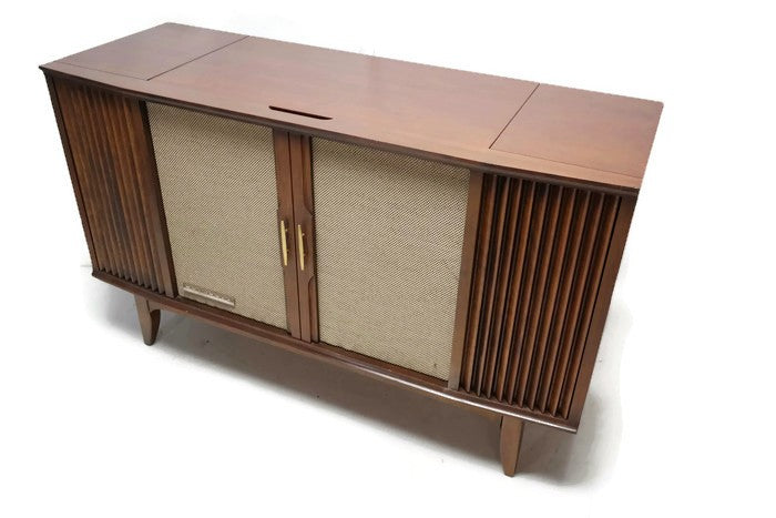 **SOLD OUT**  MOTOROLA 3-Channel Mid Century Record Player Changer Stereo Console The Vintedge Co.