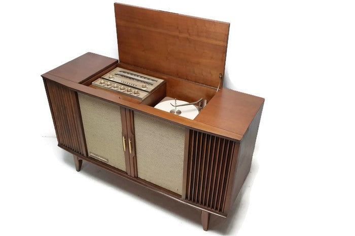 **SOLD OUT**  MOTOROLA 3-Channel Mid Century Record Player Changer Stereo Console The Vintedge Co.