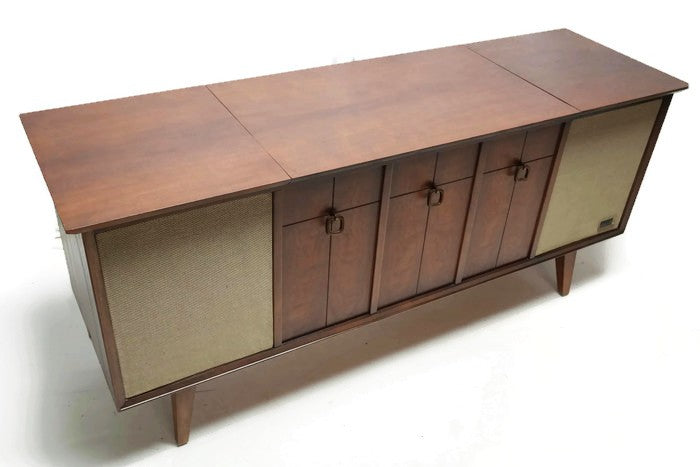 **SOLD OUT**  ZENITH Mid Century Modern Record Player Changer Stereo Console AM FM  - Bluetooth The Vintedge Co.