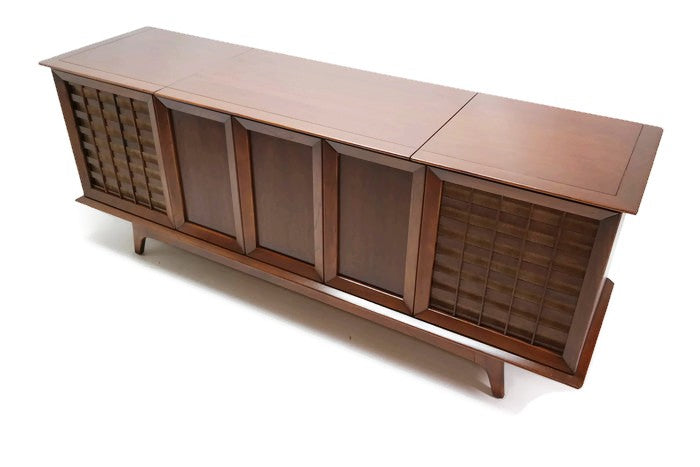 **SOLD OUT** SILVERTONE Mid Century Record Player Changer Stereo Console The Vintedge Co.