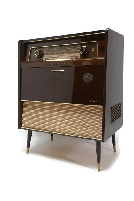 **SOLD OUT** GRUNDIG MAJESTIC Modern Turntable Record Player Stereo Console The Vintedge Co.