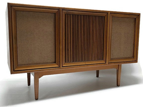 Vintage Motorola Stereo Console Record Changer - AM/FM Tuner - Bluetooth The Vintedge Co.