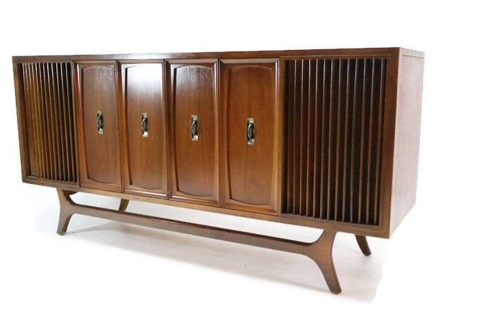 **SOLD OUT** ZENITH Mid Century Record Changer Player Stereo Console The Vintedge Co.