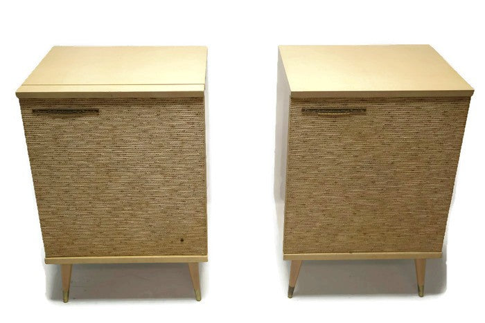 **SOLD OUT** RCA ORTHOPHONIC 2-Piece Blonde High Fidelity Record Player Changer + Speaker - Bluetooth The Vintedge Co.