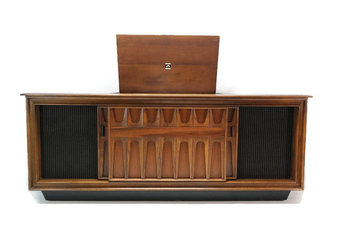 **SOLD OUT** RCA BRASILIA/COFFEY Style Long and Low LUXE Record Player Changer AM|FM Stereo Console - Bluetooth The Vintedge Co.