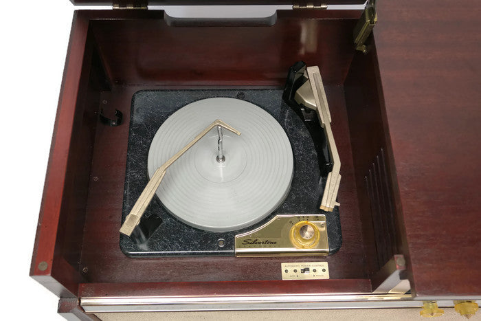 **SOLD OUT** SILVERTONE 50s Mid Century Record Player Changer Stereo Console AM FM Bluetooth The Vintedge Co.
