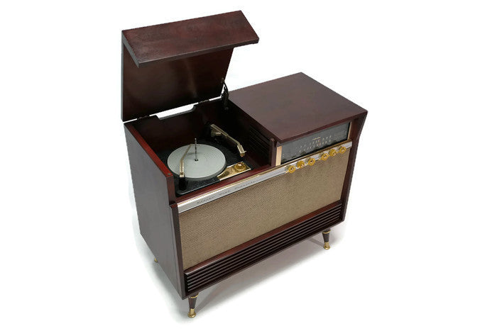 **SOLD OUT** SILVERTONE 50s Mid Century Record Player Changer Stereo Console AM FM Bluetooth The Vintedge Co.