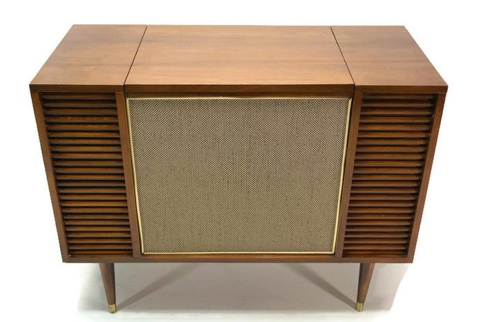 **SOLD OUT** The Vintedge Co™ - TURNTABLE READY SERIES Mid Century Record Player Stereo Cabinet Console FM Bluetooth The Vintedge Co.