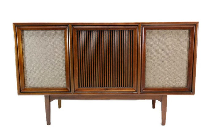 **SOLD OUT**  MOTOROLA 3-Channel Mid Century Record Player Changer Stereo Console The Vintedge Co.