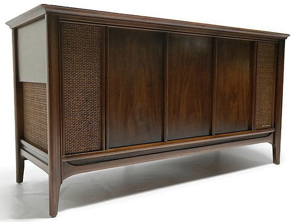 Mid Century Modern Magnavox Astrosonic Vintage Stereo Console - Record Player Changer - AM/FM Tuner - Bluetooth The Vintedge Co.