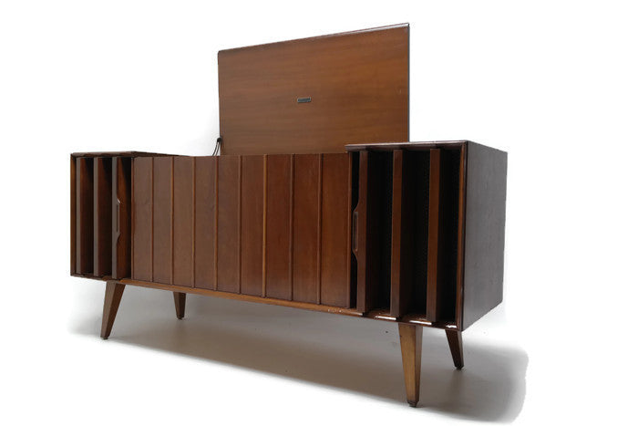 Zenith Stereo Console Louver doors Vintage Record Changer - AM/FM Tuner - Bluetooth The Vintedge Co.