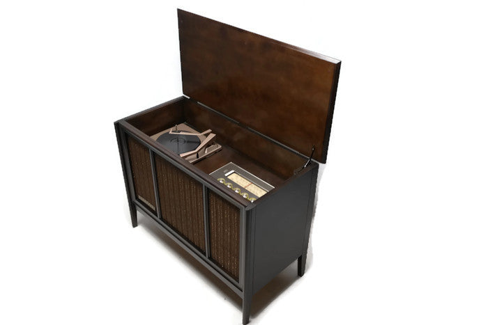 **SOLD OUT** MOTOROLA 3-Channel Stereophonic High Fidelity Record Changer Player Stereo Console - Bluetooth The Vintedge Co.